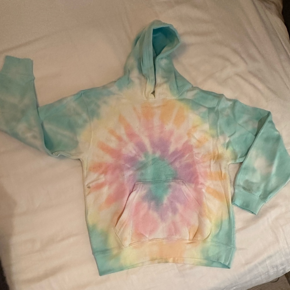 🔸 Tie-dye Hoodie